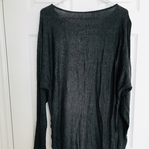Light Knit Tunic (Dolman sleeve) - Picture 4 of 4